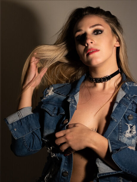 YARA BIG ASS_ star hot galleries