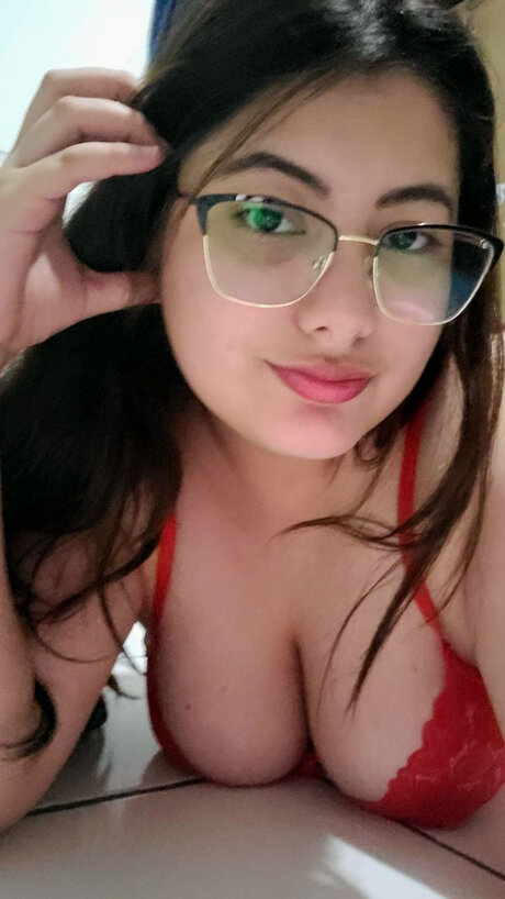 Zusanrouse pretty model picture