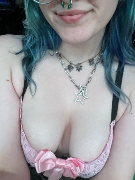 valentine naked model photos