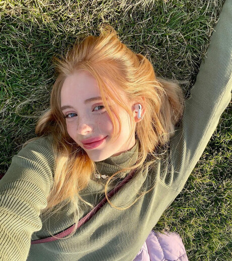 Valentinashap naked model img