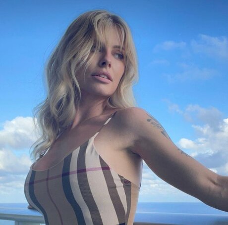 Marilyn_ model pornographic galleries