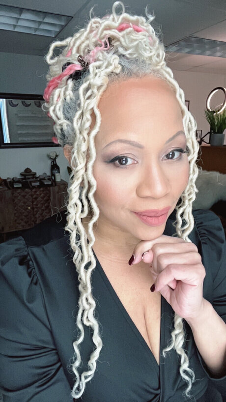 Priestess nice model pics