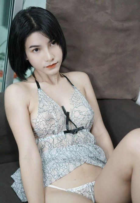 tonaor r pornographic actress image