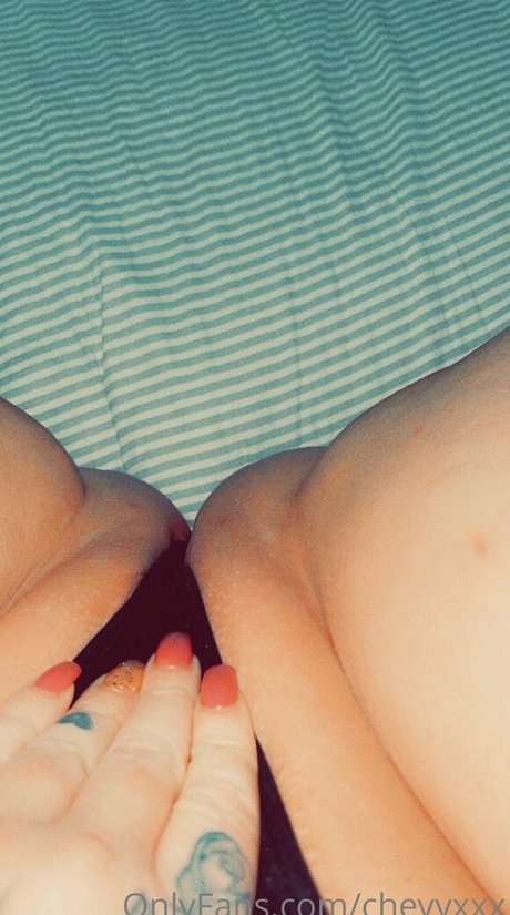 cheyyxxx model image