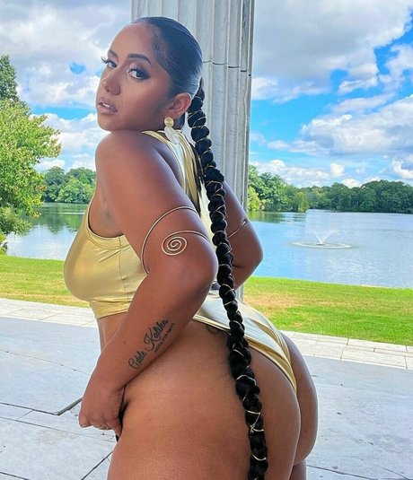 tianatee808 xxx model pics