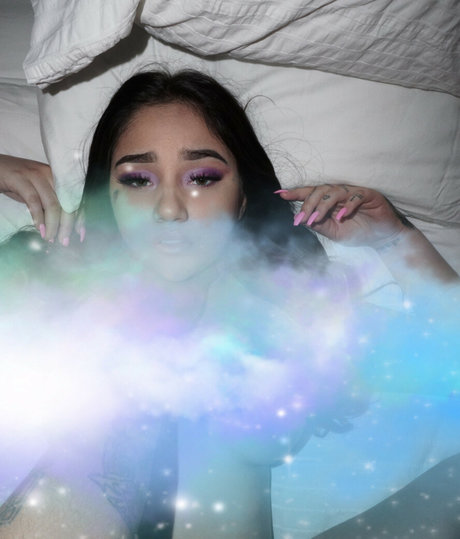 mulanvuittonvip model naked photo