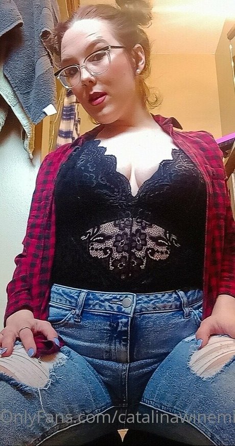 catalinawinemixer1999 erotic model images