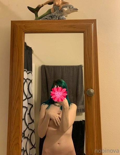 nobinova Profile pic