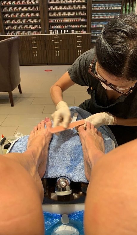 angelasalvagno model xxx pics