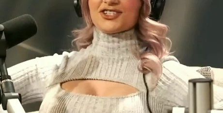 TSWG hot pornstar picture