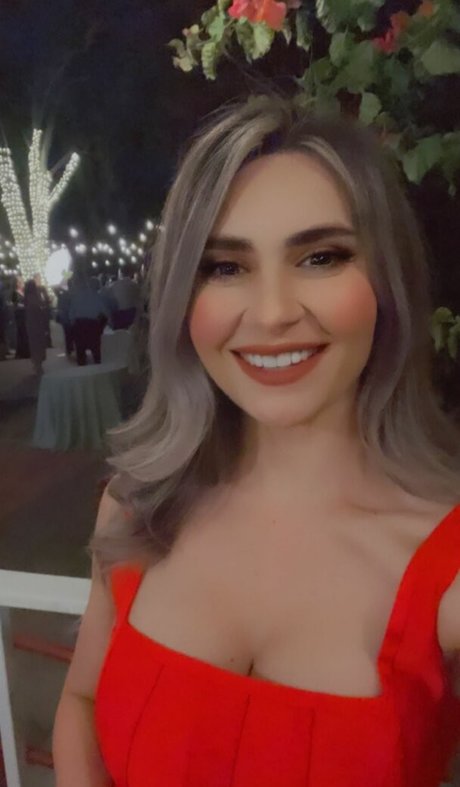 TSWG pornstar adult img