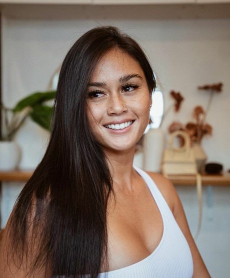 Alessa Holloway star sex photos