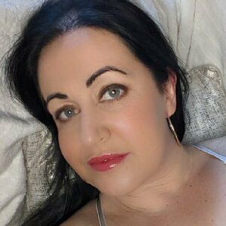 Sophiegg aw model adult photo