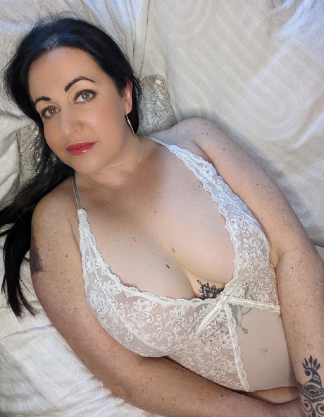 Sophiegg aw high quality pornstar gallery