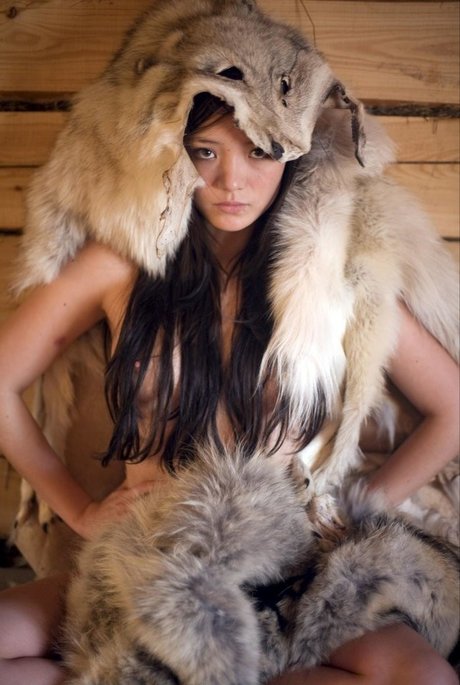 Pom Klementieff star naked images