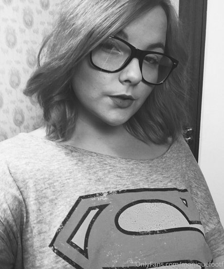 moniiquefox model best image