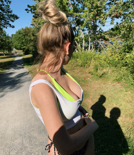 Sarao Sulli pretty model pictures