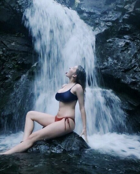 Sarao Sulli model xxx pics