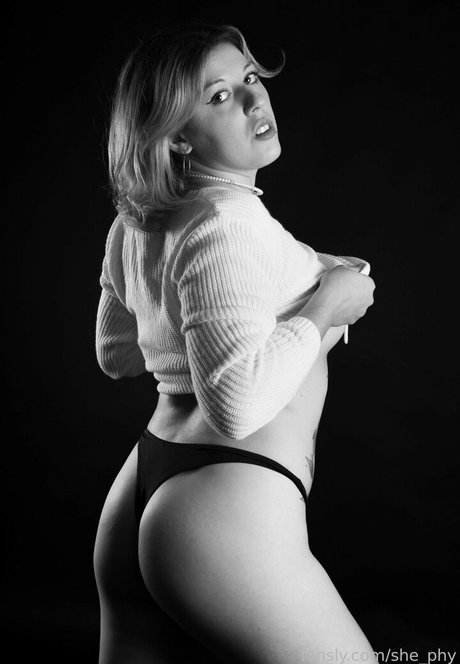 she phy free pornstar pics
