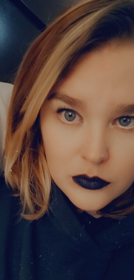 UrInterNetGF perfect pornstar image