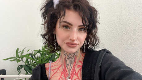 Amande Charlotte model sex photo