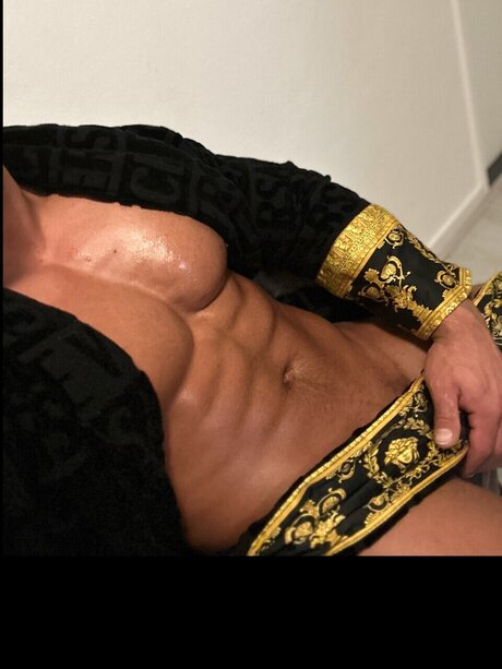 _Daddy Diamond_ hot actress pic