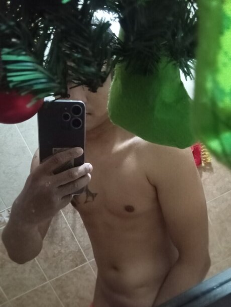 Omayfel model naked gallery