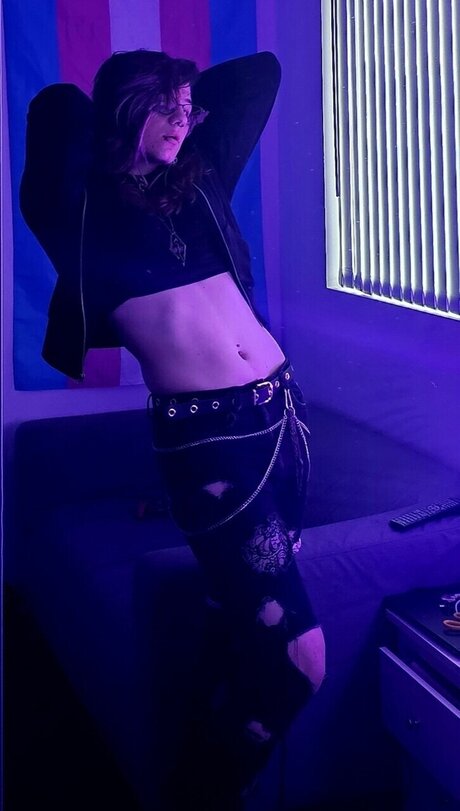 Aur0ra Loona pornographic model archive