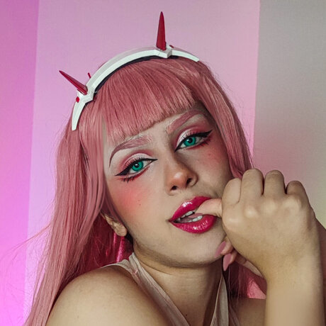 Lady Hellsing beautiful model pics