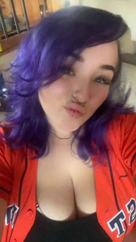 Nikala Sin sexy pornstar galleries