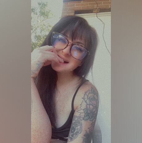 Lil Freckled Goddess sexy actress photo