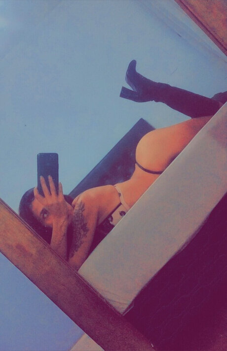 India pornstar pretty photos