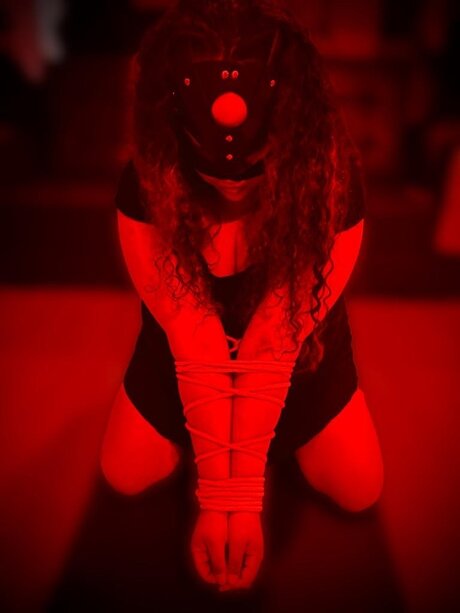 Lyyn pornstar xxx pics