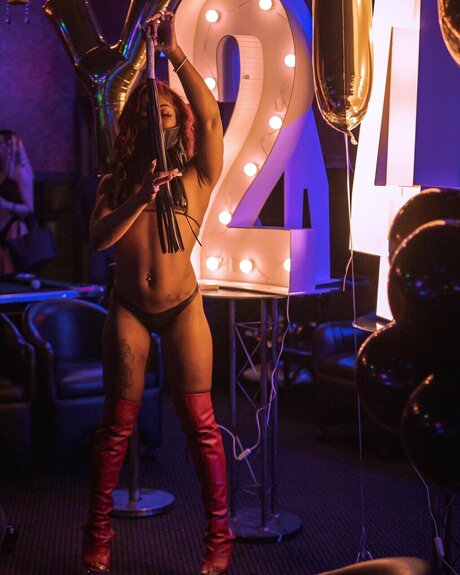 YAZ YEEZY_ hd actress gallery