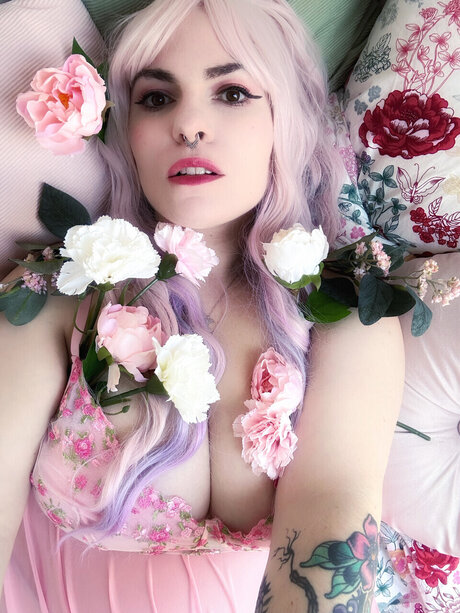 LunaMoonGirl Free pornstar sex image