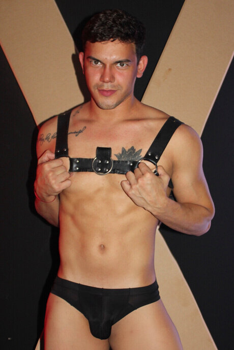 Samuel Blanco nice model pic