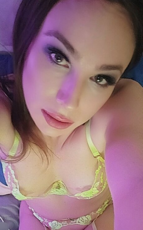 Bella Knight nudes model gallery