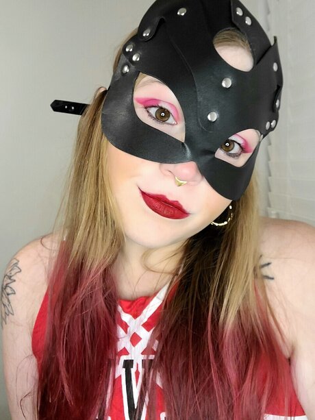 Ana Flowers star exclusive pic