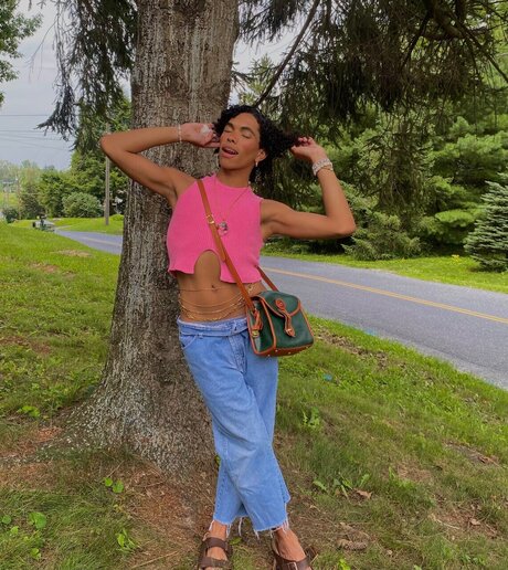 Walter Siren model hot pictures