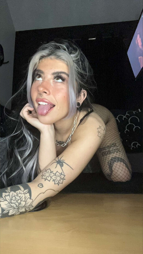 Violet Elsher star nice archive