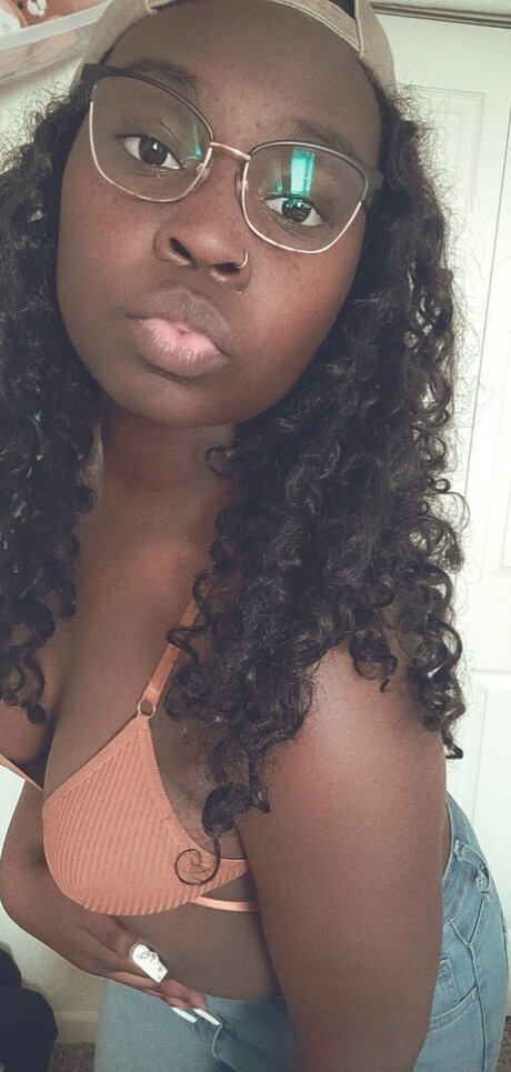 Books n Booty nudes star photos