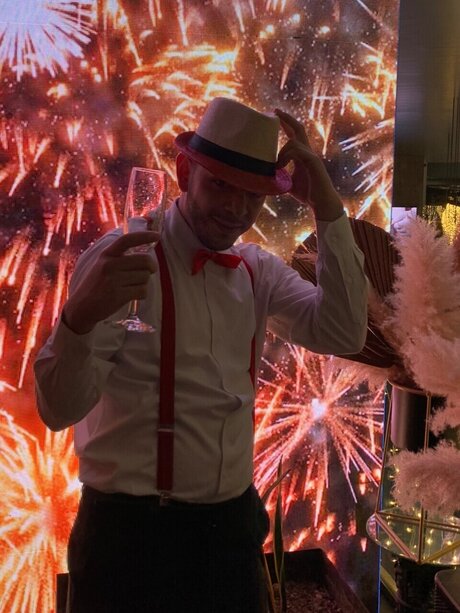 Richard Quintero star naked pics