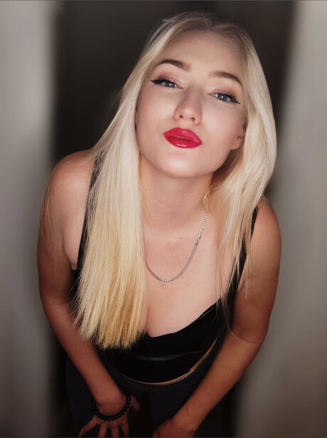 Lauritta Kristy model galleries