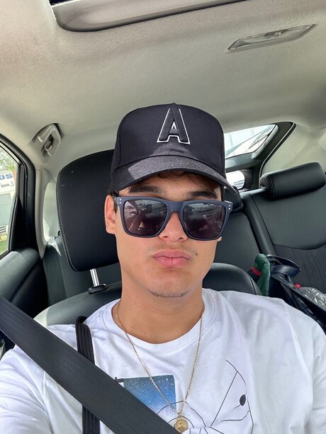 Rauluis25 porn model pic