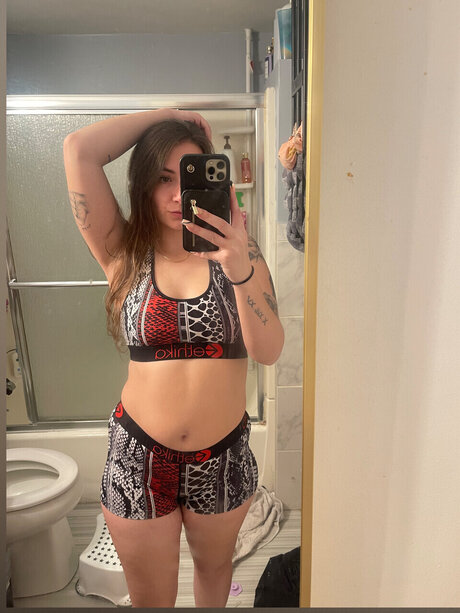 Lexxii Jade xxx pornstar img