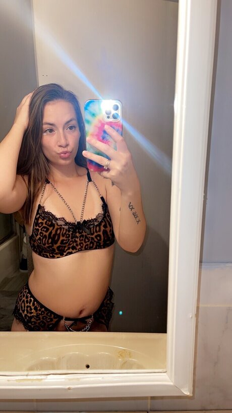 Lexxii Jade star pretty picture