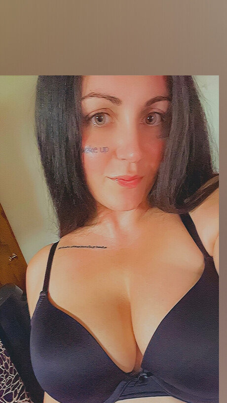 Cherry Springer_ exclusive star image