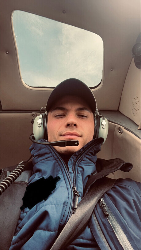 Tyler Hyundai star pretty pics