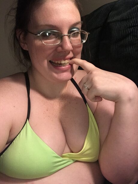 Babymama16 star pretty pic