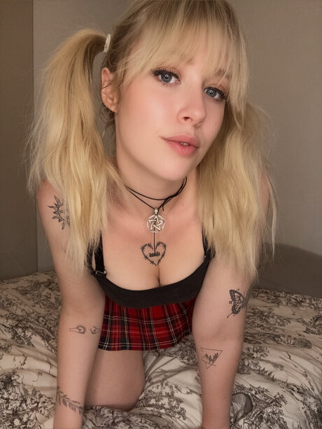 July Moon high quality pornstar image